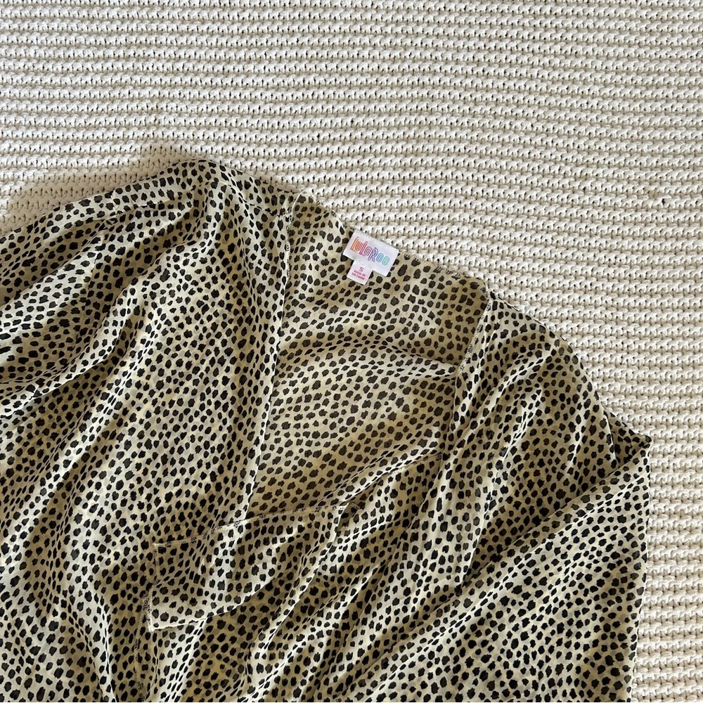 LuLaRoe Shirley Kimono